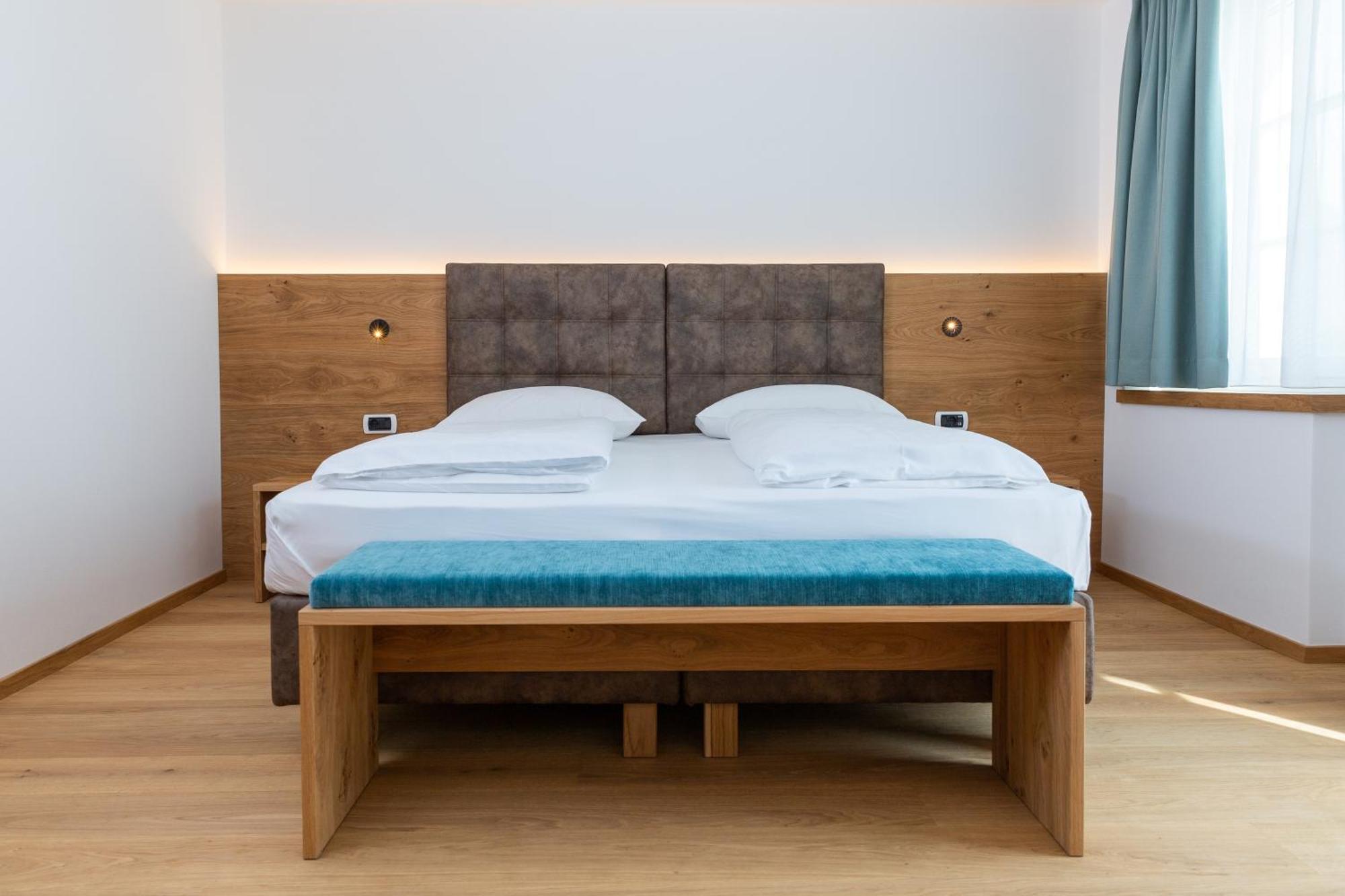 Hotel Blitzburg Brunico