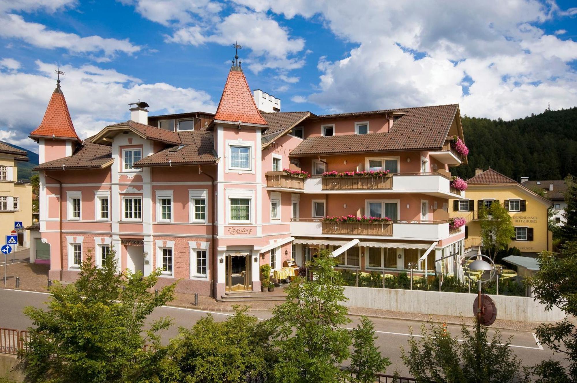 Hotel Blitzburg 3*